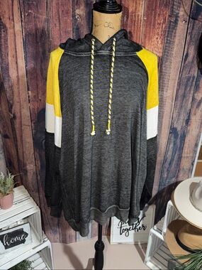 Maurices gray/white/yellow light weight pullover hooded sweatshirt Size 2X